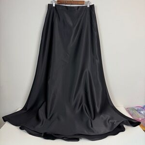 Vintage T by Tadashi‎ Formal Long Black Satin Maxi Skirt Flare Bottom USA 14